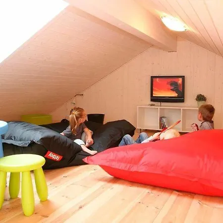 Sleeps 20 Pool Wifi *