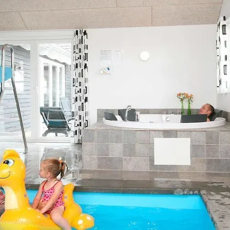 Sleeps 20 Pool Wifi * Nørre Lyngby