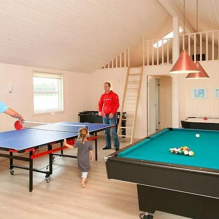 Sleeps 20 Pool Wifi Nyaraló